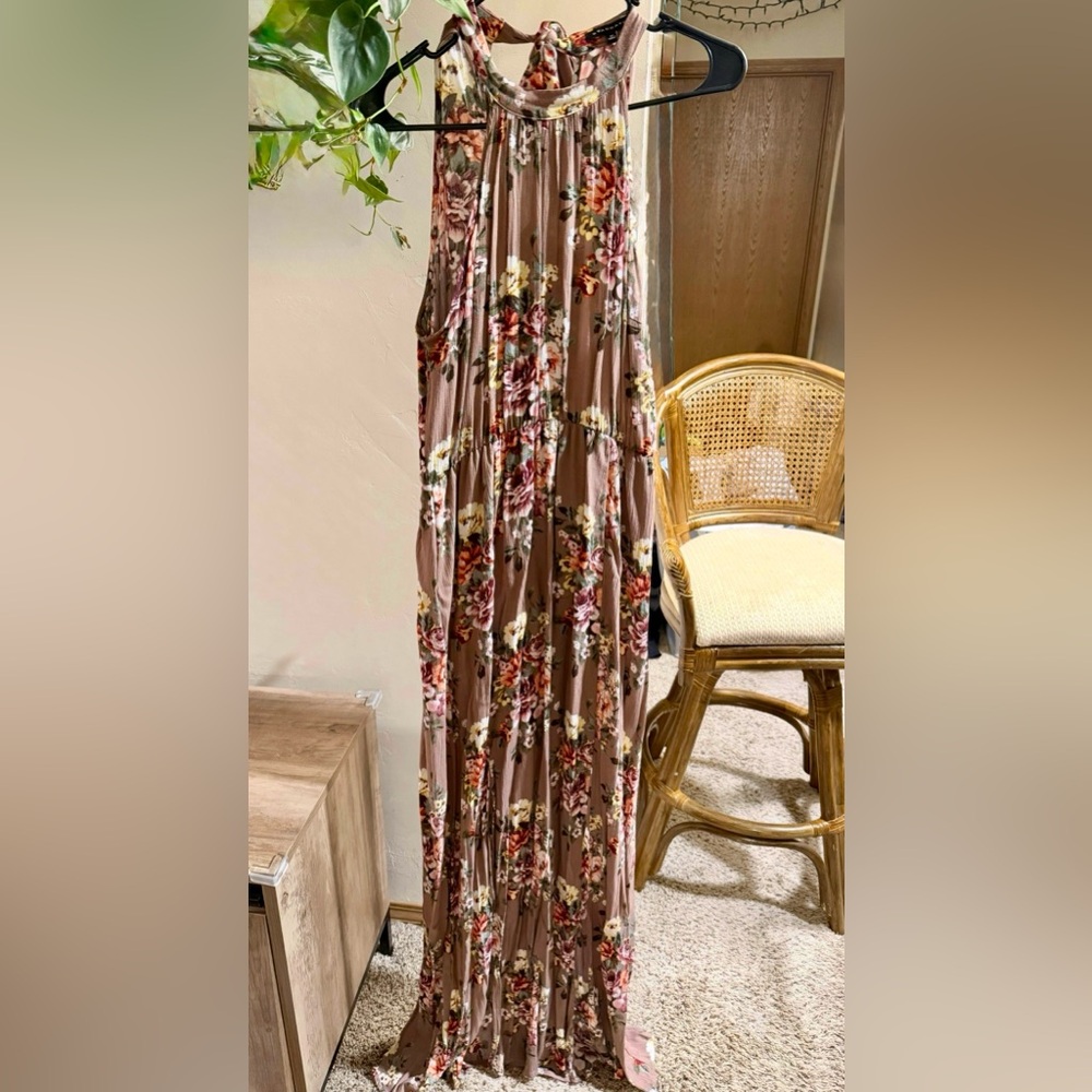 Staccato Floral Maxi Dress